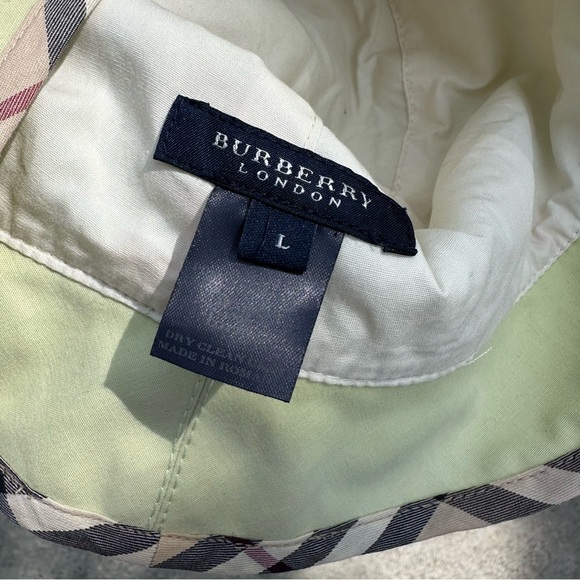 Burberry hat - Picture 6 of 6